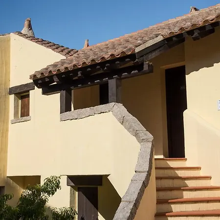 Eurotel Portorotondo Asfodeli 公寓式酒店 2*